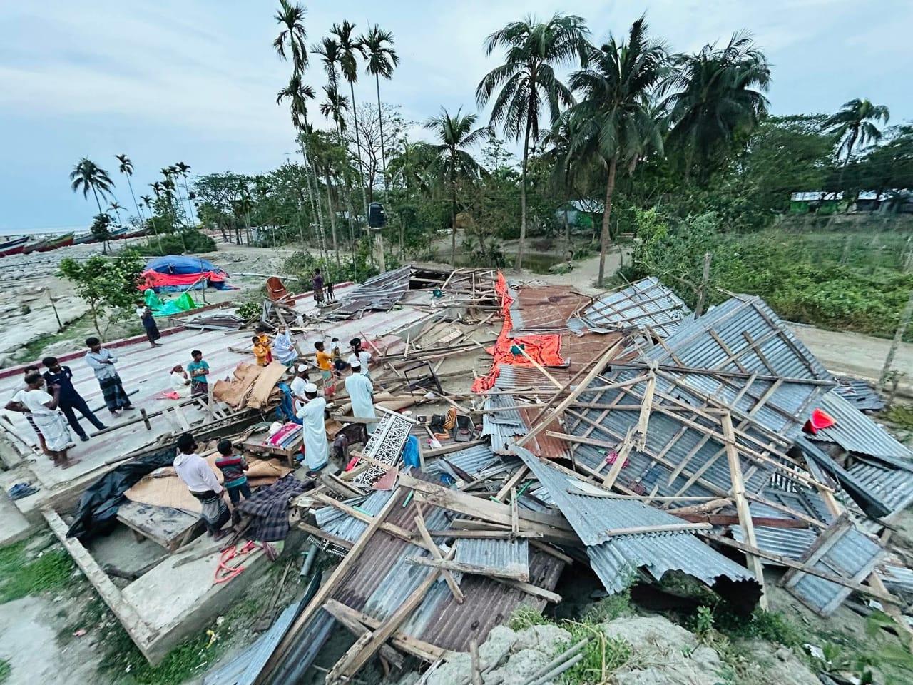 লক্ষ্মীপুরে কালবৈশাখীর তাণ্ডব, নিহত ১